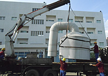 北京設(shè)備裝卸在進(jìn)行制冷設(shè)備吊裝